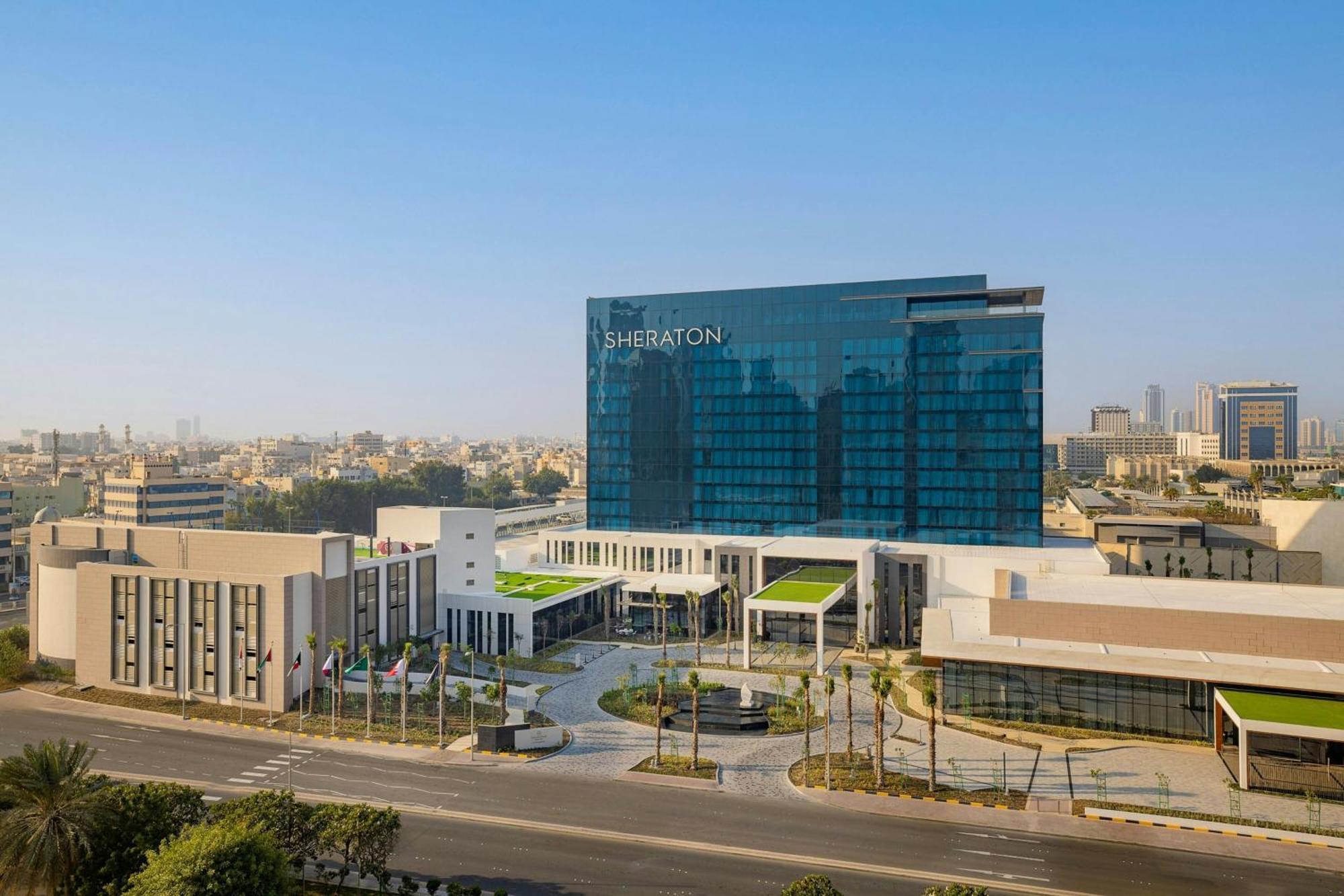 فندق شيراتون البحرين المنامة المظهر الخارجي الصورة